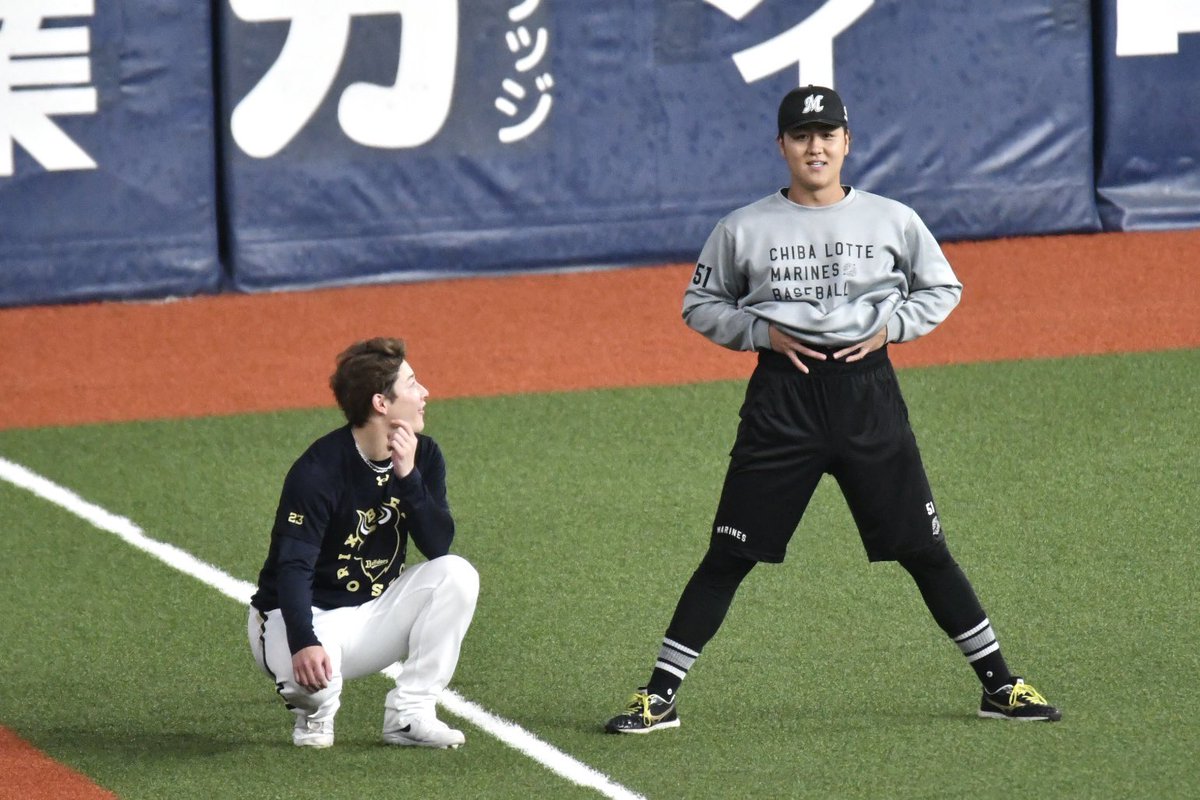 baseball_bs23's tweet photo. 昨日は山口くんとたくさん話してた😉
(初戦の3階席まで飛んだ特大HR凄かった😇)

ずっと話し込んでいたら投手村ほんとに誰も居なくなっててｗ慌てて走って戻り
あがっていきました🏃‍➡️笑

母校は互いに負けてしまったけど、
横手の球児たち頑張ってほしいですね👹

7/25📍京セラ https://t.co/K2BstY7zB0