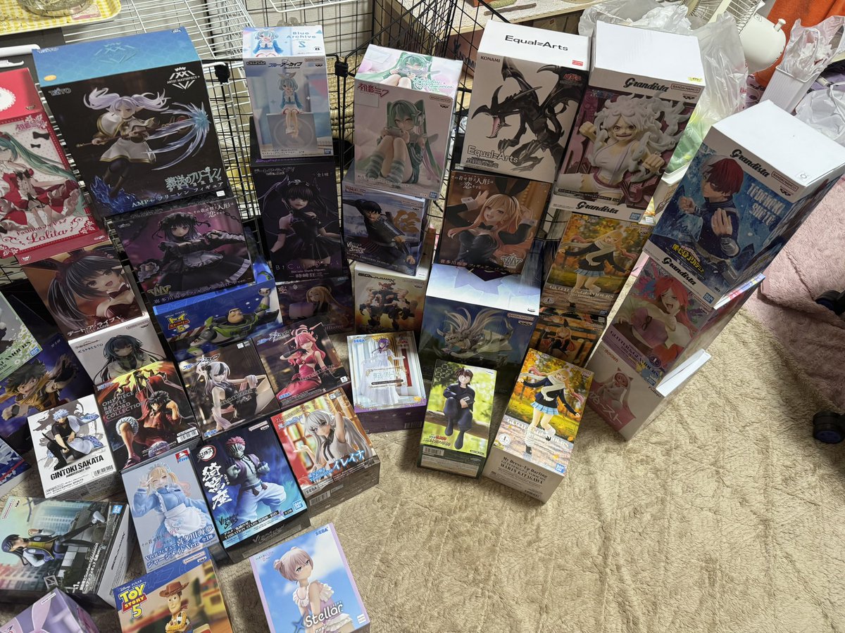 rorobat_V's tweet photo. さて…溜まりに溜まったツケが大変なことに…どうしたもんか…🙄 https://t.co/7XyeoqvMzy