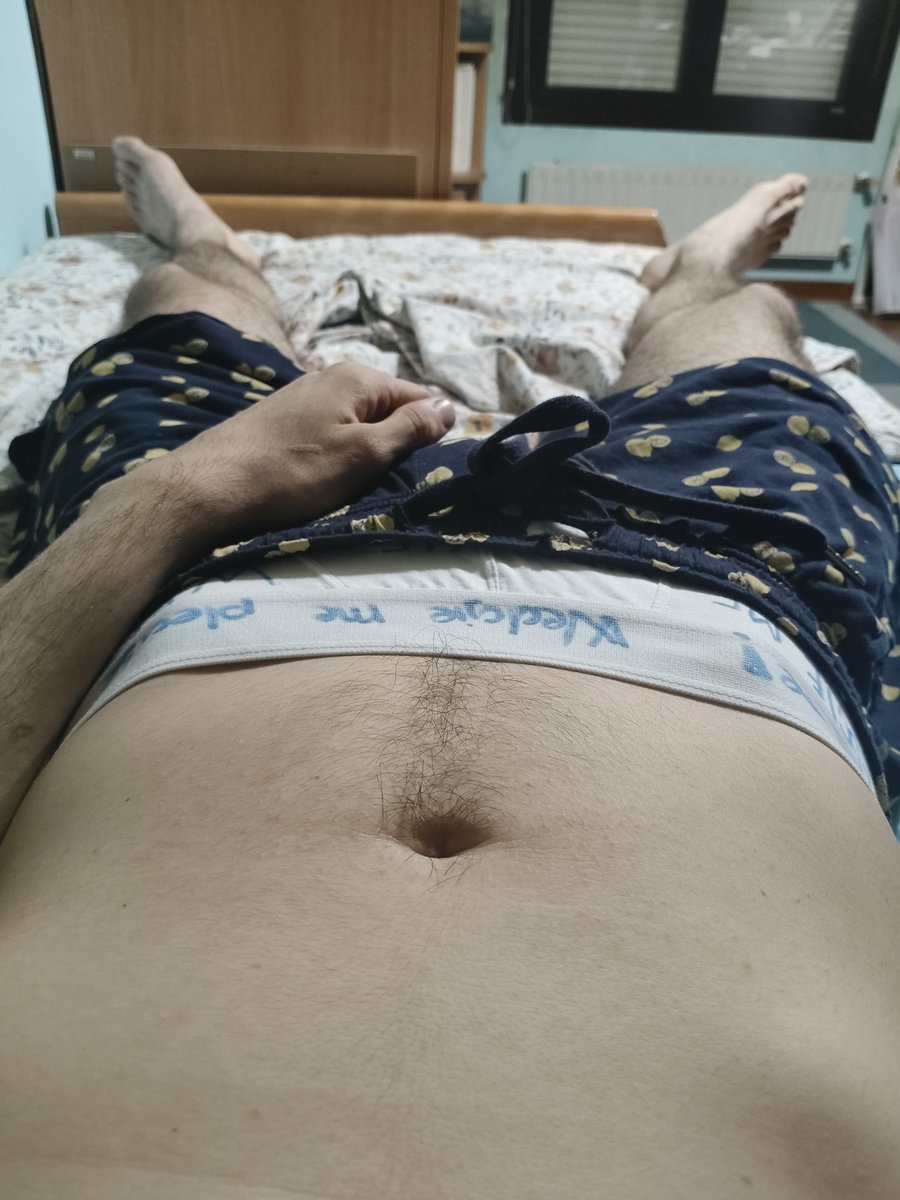 Insecret97's tweet photo. What would you do if you find me in this situation? https://t.co/QnJBpJoilQ