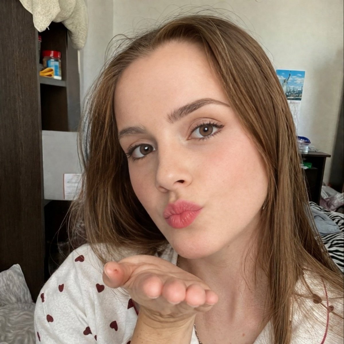 Emma Watson tweet media