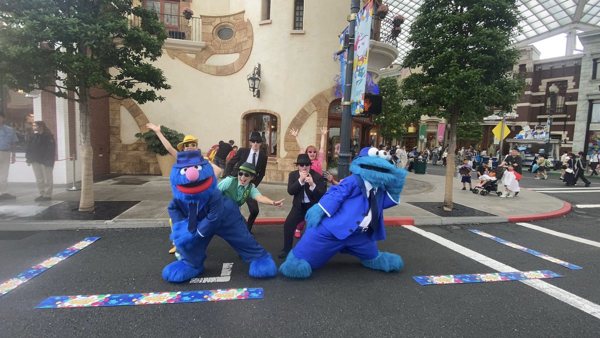 azrunrunyg's tweet photo. 思いっきり発散できる場所
人生にもっとUSJを🌎
お仕事いってきまーす！
やりたいことヤマモリ！
#ＵＳＪファン https://t.co/3FiOEO6yPH