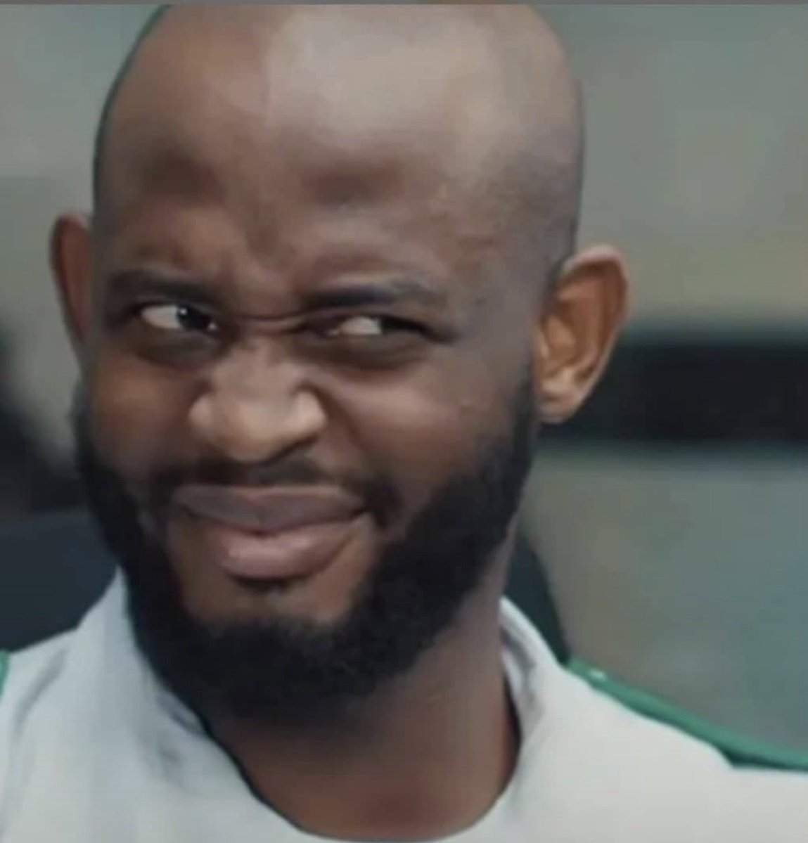 daz_xtra's tweet photo. You wan marry u no even choose anyhow local girl “you make sure say e carry full package high class both front and back “ 😂 chaiiiii https://t.co/Qp7JS0p1Dq