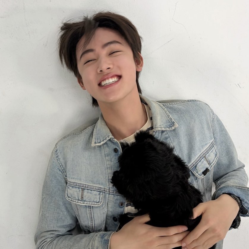 ilovemyhyeon's tweet photo. ⋆ .  ✚ ˚  busco mutis! 🧁💮 ✿:·.﹒

   #coertwt  &amp;  #kpoptwt
           
   ❤︎   she / arg / 07 

 favs;  cortis y bts 

+ kiiikiii,  illit,  h2h,  bea,  clairo,  frank ocean,  pinkpantheress,  olivia rodrigo etc

♡ +  ↺= mts.  ˖°ପ(ू ᴗ͈ˬᴗ)ଓ˚˳ https://t.co/72jRVZ7fCJ