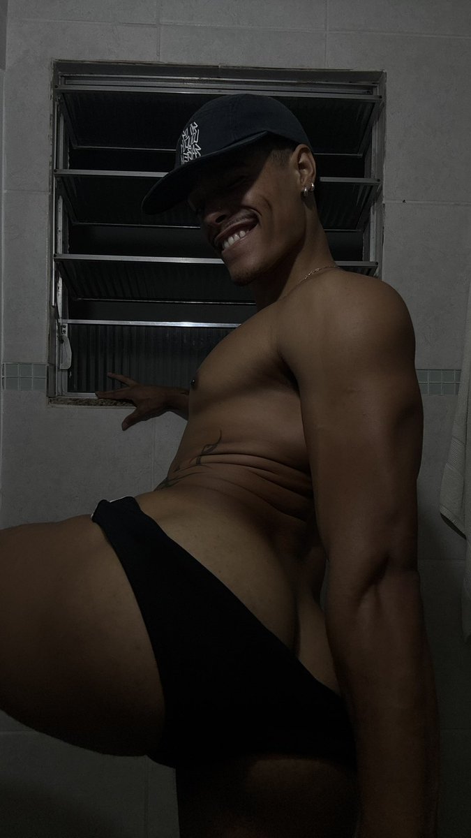 igormoura_'s tweet photo. O sorrisinho de puta.. https://t.co/jEpdUXk5yK (19.90$) https://t.co/4NTYCFl5B4