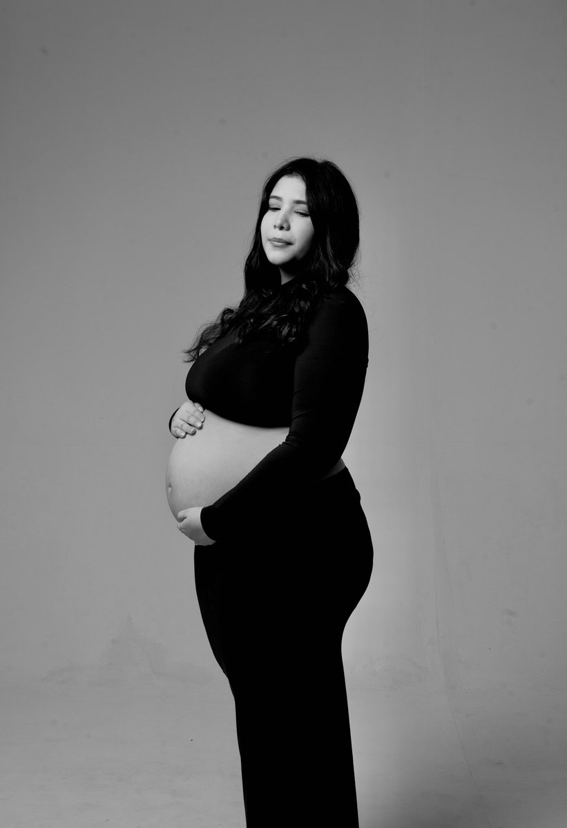 minmimi28's tweet photo. 32 weeks pregnant at 32 years old

Me and my baby girl 💕 https://t.co/XTEnN6TiRu