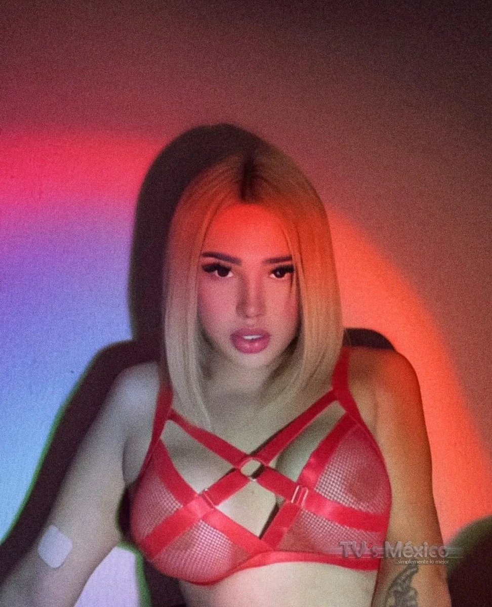 TravestisMexico's tweet photo. 👠 Atrévete a ver el lado más atrevido de Leah Lopez
Su galería te va a encender 👉 https://t.co/YQjTdQjX8f

¿Te atreves? Dale amor con un 💖 y comparte el deseo con un RT 🔥

Síguenos en IG: travestis_mexico
Travestís México, aquí creamos reinas. https://t.co/OKfj54eYQC