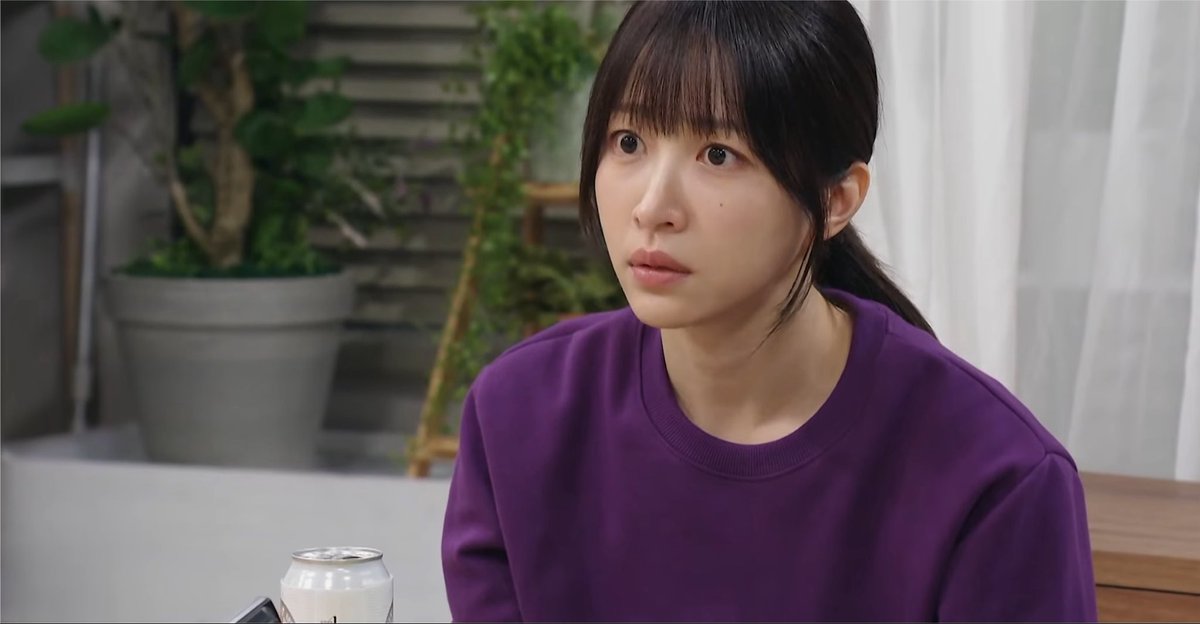 kenthusiastic10's tweet photo. #Hani’s character in #LoveOnTheMenu reminds me of #Uee’s in #LiveYourOwnLife. I think if it's structured well, it could really work! But if too much drama gets piled on, it might lose me. The sister and father are already raising my blood pressure and it’s only ep 1. #HaSeokjin https://t.co/mDOxkvzjUX