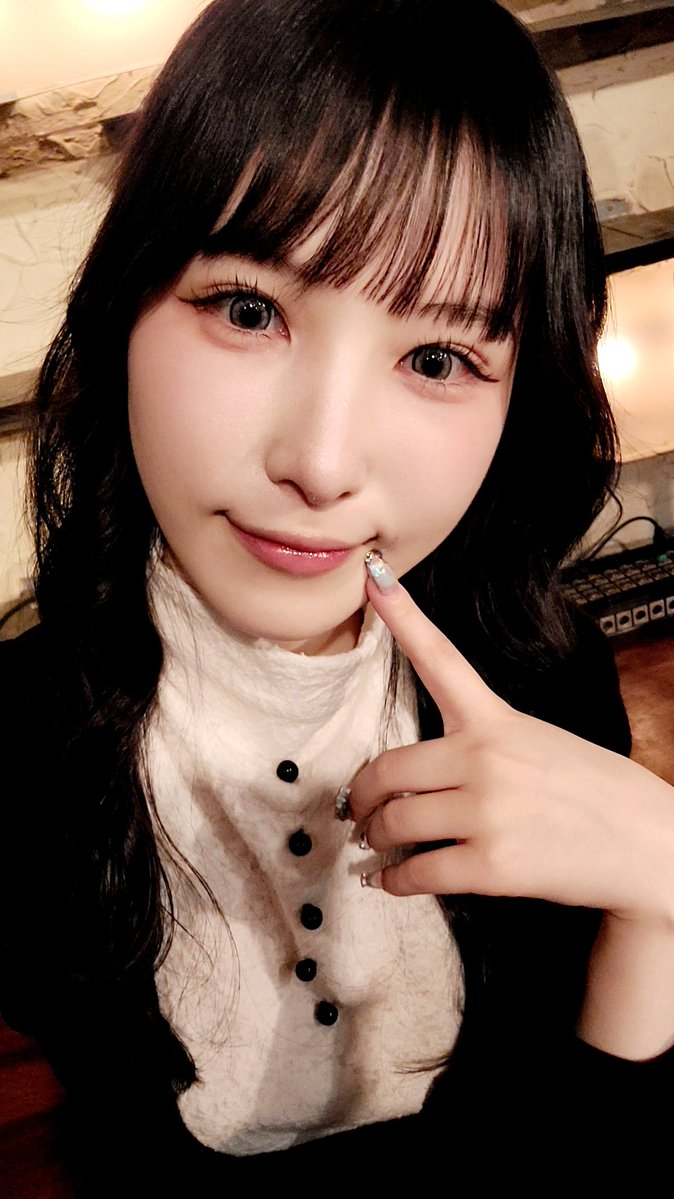 masami7130's tweet photo. 2026.2.12香水じゅんミル��ェネ
じゅんさんの世界観に魅了されました
とても楽しかったです😄ありがとうございました🙏
お疲れ様でした🙏ゆっくりお休み下さい❤️
@jun_kasui
#香水じゅん
#じゅんびくちあ
#香水じゅん高水準 https://t.co/rOZ5Xqwhq5