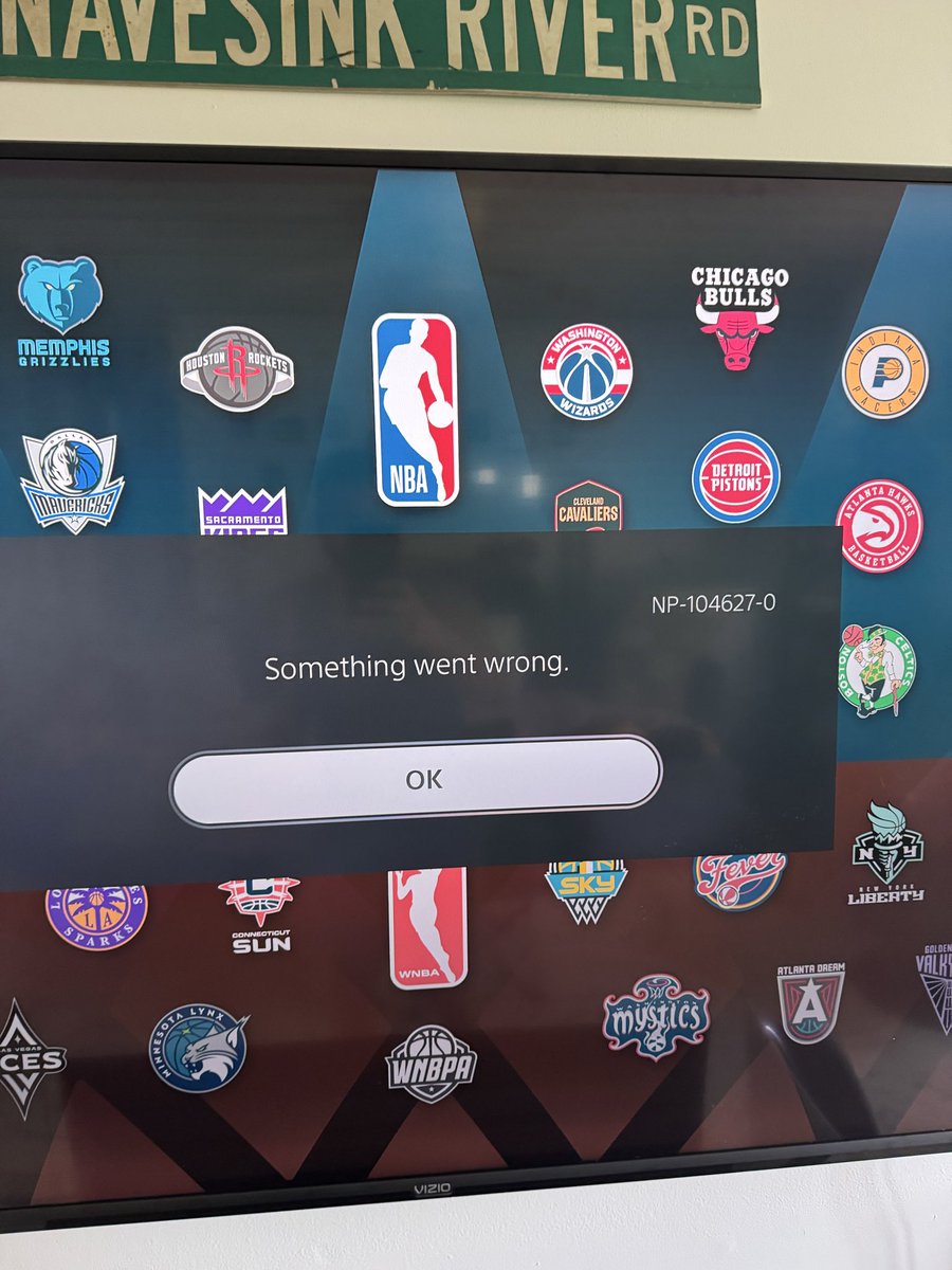 TonyGunk732's tweet photo. @NBA2KMyTEAM @2KSupport ANYONE ELSE GETTING THIS MESSAGE?! I CANT PLAY SHOWDOWN AT ALL!! https://t.co/SuTmFPppkL