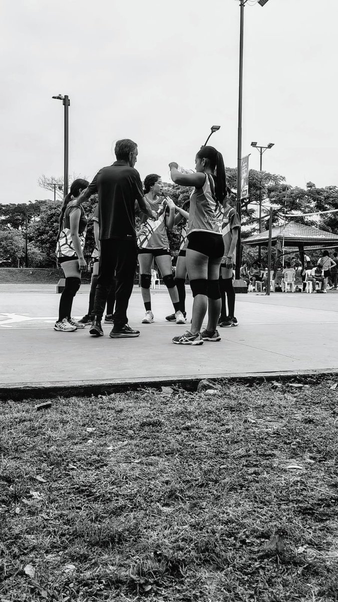 csevoleibol's tweet photo. @JDJimenezV Compartimos postales y videos de nuestras chicas de las cuales estamos muy orgullosas de ellas 💪🏼 https://t.co/qAArNs3nku