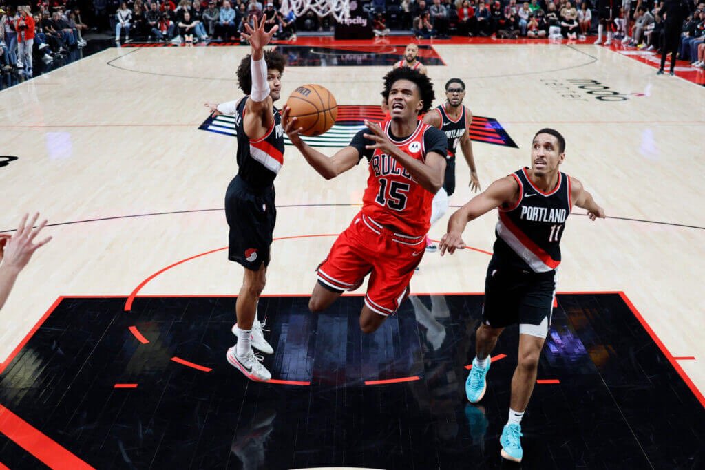 JuPhillipsMuse's tweet photo. Per 36, in 167 career games (about 56 games per year), Julian Phillips has averaged 

- 11 Points
- 5 Rebounds
- 1 Assist
- 1 Steal
- 2 Threes 

More Time = More Shine. Let’s work #Rockets 🚀⬆️ https://t.co/XvrQo9s8vE