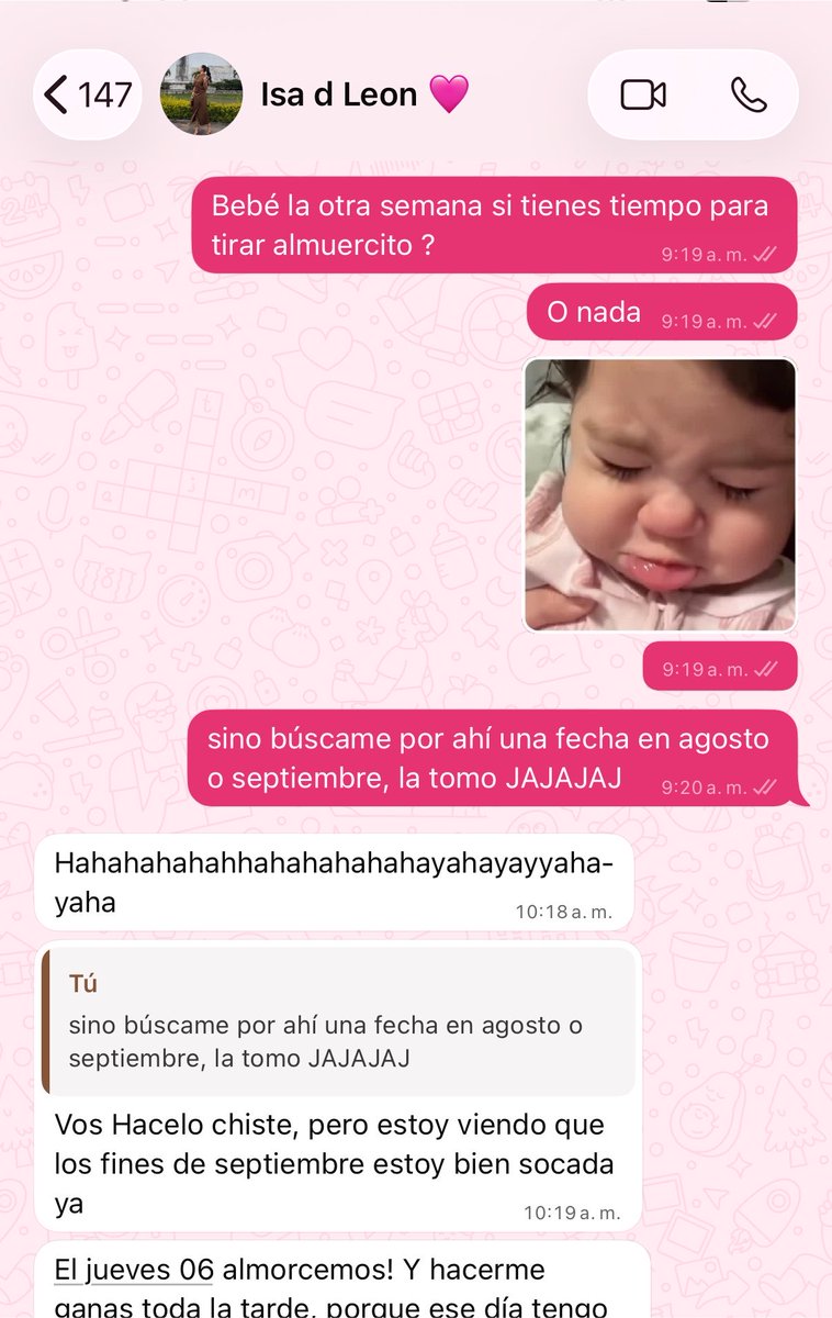 marchz0403's tweet photo. ustedes también tienen que pedirle a sus amigas un espacio con 2 semanas de antelación? Jaja https://t.co/q1uXiKVzfU