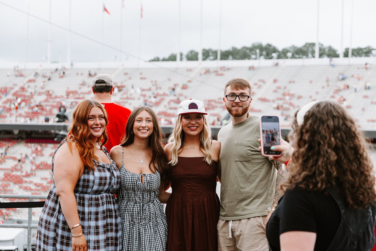 PackAthletics's tweet photo. You’re here and we’re so grateful that you are 🩶 https://t.co/xBTGetaits