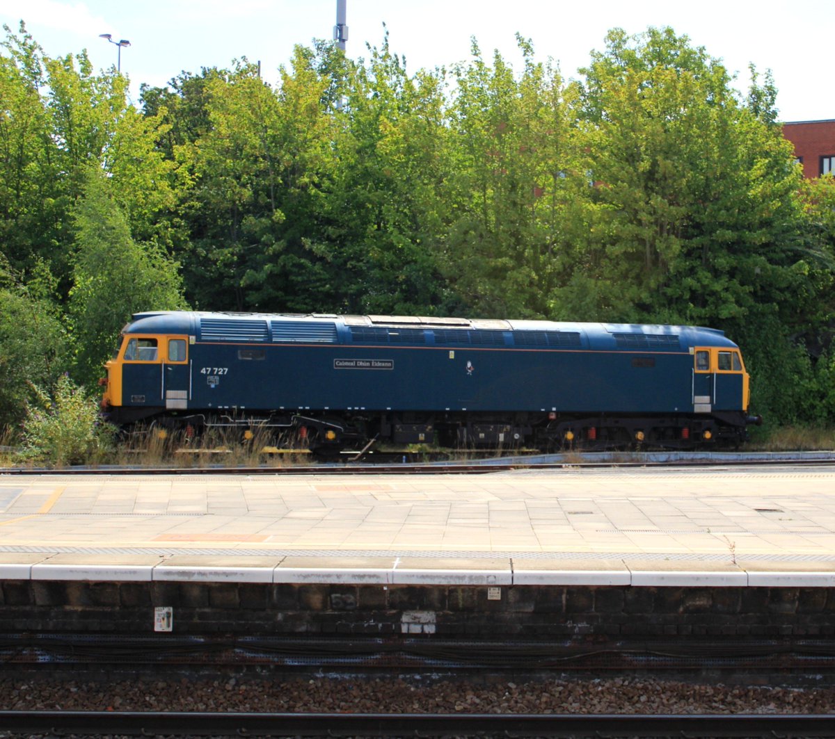 WilsonBone's tweet photo. A good start to today's #OutAndAbout 'Duff' 47 727 Caisteal  Dhun Eideann comes of Leicester LIP  and heads south, working 0F60 to Kettering to pick up a 360 https://t.co/Klr7y2hUJk