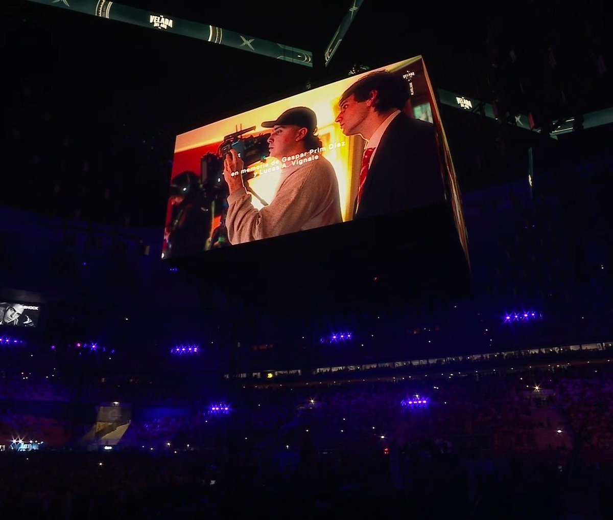 _estelaa_2's tweet photo. El homenaje a Gaspi en el estadio y el vídeo han sido tan bonitos y tan emotivos 🥹

#LaVeladaDelAñoVI https://t.co/4sQ6IO4z3c