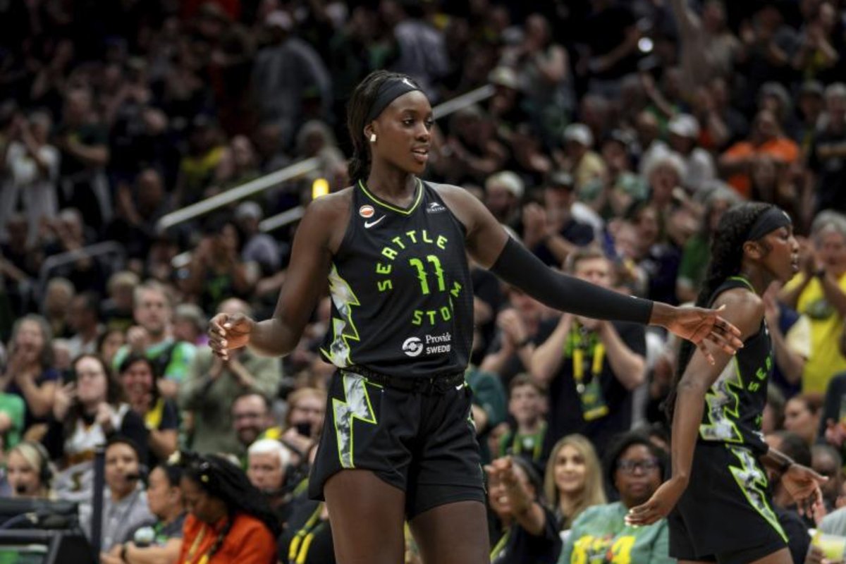MarcaBasket's tweet photo. La WNBA condicionará el Mundial femenino https://t.co/yuAOL8F4KA https://t.co/0FLcyBTBOF
