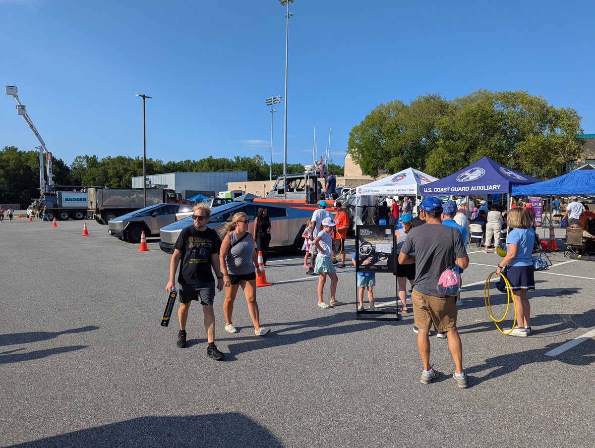 mdvolt's tweet photo. Thanks @Tesla for doing test drives/rides today at @BaysoxOfficial Touch-A-Truck event! @TeslaMaryland https://t.co/8EvxZQg2YM