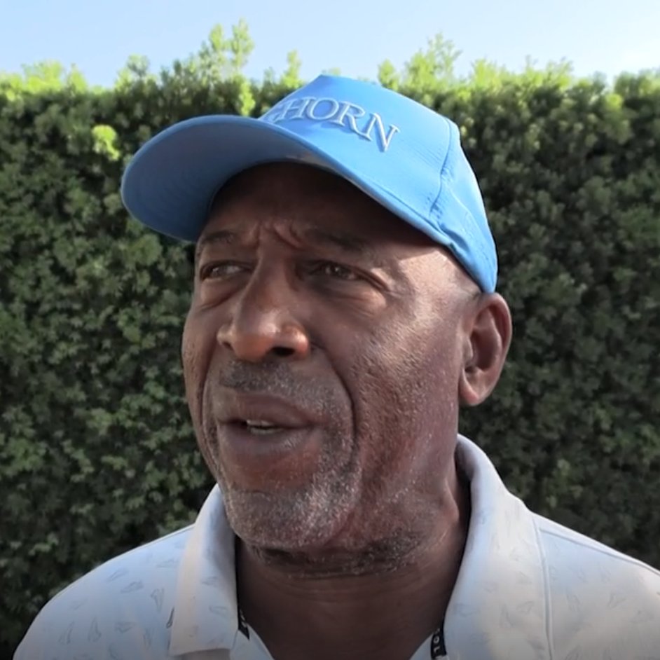 PurpGoldLakers's tweet photo. James Worthy on LA's championship expectations and why LeBron's one ring is still worth appreciating (via TMZ):

"When you're in LA, there's a lot to compare to. There's Magic's era, there's a dynasty with Kobe's three-peat. So that's what they expect. But I think in the way that the league is evolving, and the way teams aren't staying together as long, to get the job done. So you'll find the one hitter. 

LeBron was able to get one in the bubble here with us. I can't do nothing but appreciate it."