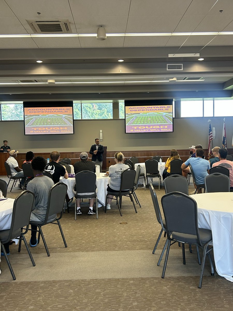 MovalFootball's tweet photo. Thankful to our leader Dr. Parisi for setting the tone for some of the best of the best in the Class of 2027 on their visit today. 
It was a great day to be a Viking! 
#ADT #ValleyWillRoll 🟣🟠 https://t.co/EJlQrB3x84