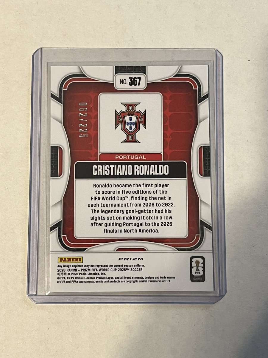 GradedGreatness's tweet photo. 2026 Prizm World Cup Cristiano Ronaldo Blue Wave /225.

Asking $250. Have an offer on eBay currently at $300. https://t.co/UwD16XNpSK