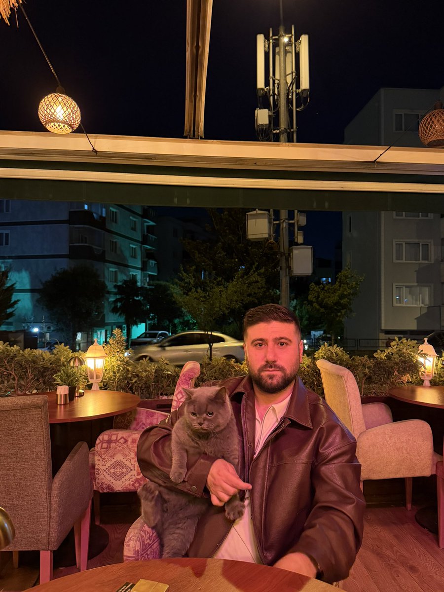 Metinabii's tweet photo. Mekana çökmeye geldik… https://t.co/H5AzOEWVZH