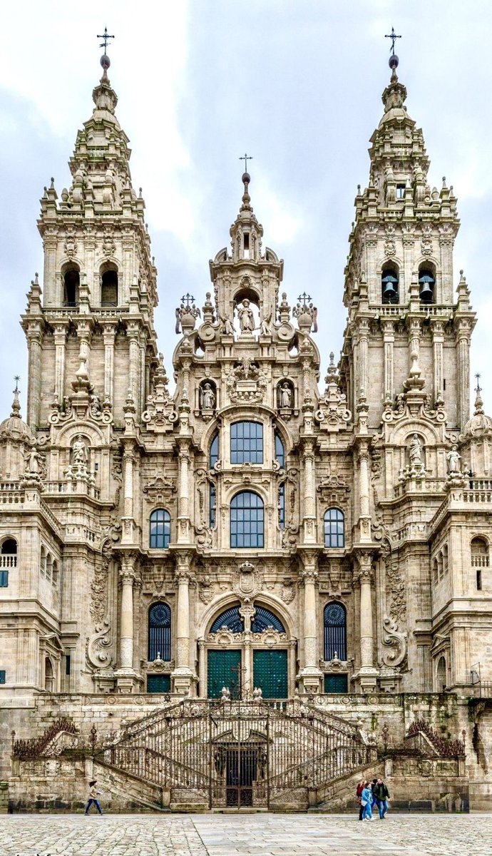 realCarola2Hope's tweet photo. Santa Apostólica y Metropolitana Iglesia Catedral de Santiago de Compostela, La Coruña, Galicia, Spain 🇪🇸 https://t.co/JQJeCMnlLq