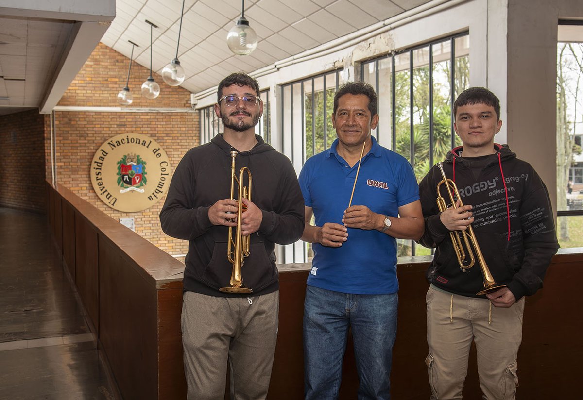 BogotaUNAL's tweet photo. La @UNALOficial impulsó la Maestría en Dirección Sinfónica, programa pionero que desde 2007 forma líderes musicales para el país, bajo la dirección del maestro Fernando Mauricio Parra. #UNAL #SomosMusica https://t.co/YQVUY5eCjs