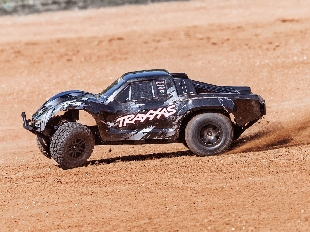 Traxxas's tweet photo. So clean in black. 🖤

The new #Traxxas Slash VX3 features a metal gear servo and compact TQi Sport transmitter. 🤩

*https://t.co/wRuMmV8hI6

[[Model # 58434-4]] #TraxxasSlash #FastestNameInRadioControl #RC https://t.co/8LQ8iOXasC