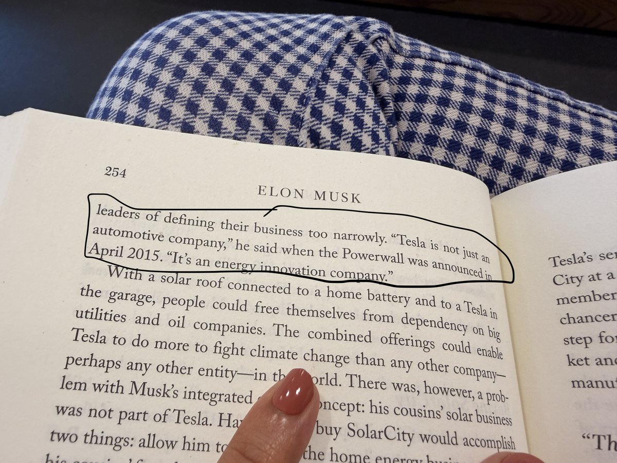 vanishree_rao's tweet photo. got so much of open loops closed today! 

traded in old laptops
did amazon returns
installed blackout curtains
donated a bunch of toys

and read a few pages of a book with well frothed coffee. 

attaching the fav part of today's pages https://t.co/isclGnUbSP