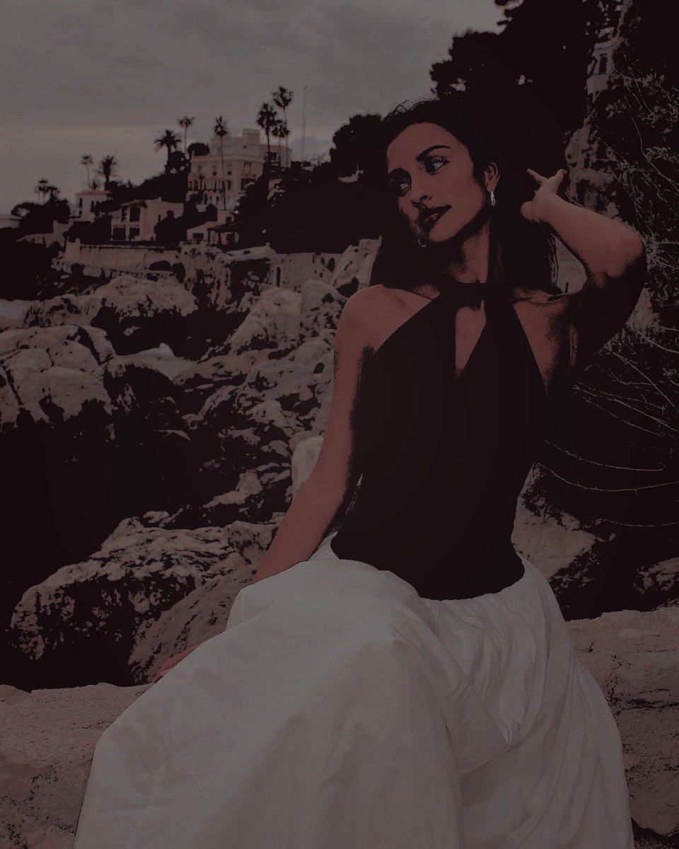 BLVCKDALIVH's tweet photo. ᅠ
ᅠ

⠀⠀⠀⠀ ⸻ * ☁ 𝘀𝗲𝗱𝘂𝗰𝘁𝗶𝘃𝗲 𝘀𝘂𝗻𝗱𝗮𝘆

ᅠ
ᅠ https://t.co/Fd3AXlkVNv