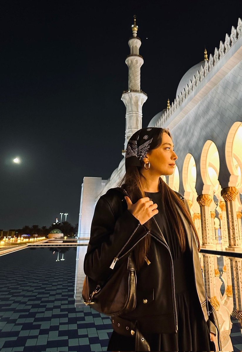 NanaAtiya4's tweet photo. 🌺🌺🌺🔥🔥🔥🔥#NeslihanAtagül https://t.co/RLmm1YAENG