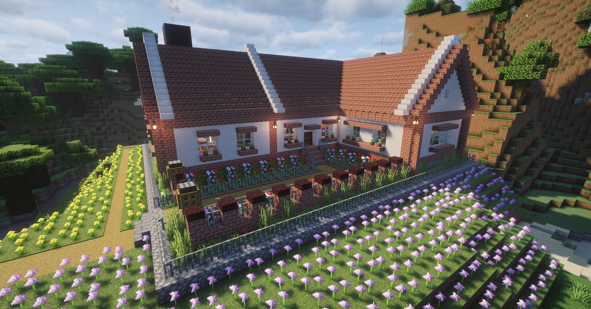 from_shawshank's tweet photo. レンガブロックとクォーツブロックで作ったお家です。（過去の作品です）

#Minecraft #マイクラ　#マインクラフト https://t.co/OXAZNaNucI