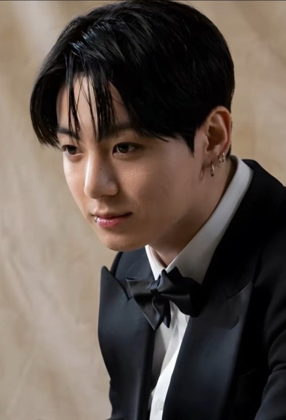 JaisuwanOr66113's tweet photo. @BTS_twt___JKOOK Good morning happy Sunday I hope your day is filled with smiles and happiness. Don't forget breakfast. Have a wonderful weekend JEON. ☺️♥️🐰 https://t.co/R3OjZOjr5W