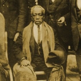 REAndradeOk's tweet photo. 1/10
[HISTORIA] En estos días, en que tanto se habló de racismo y de la afrodescendencia en Argentina, es bueno recordar un protagonista olvidado e indisolublemente ligado a los primeros años del radicalismo, Gabino El Negro Ezeiza.
Había nacido en 1858, en el barrio porteño ⬇️ https://t.co/0Tstjipqgs