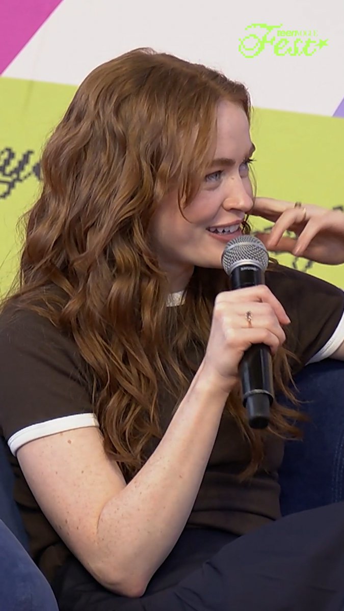 JumpTrailers's tweet photo. Sadie Sink at the Teen Vogue Fest https://t.co/klPf3SNQxN