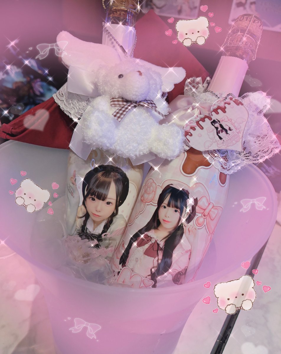 lapin___mimi's tweet photo. おきゅおわ🎀

♡オータム推しさまたち
先月ぶりに２人で来てくれてワイワイ飲めて楽しかった^> ·̫ <^🍒🫶🏻オリシャン2本もポンしてくれて嬉しかったよ〰️🥹🩷ケーキもお菓子もプレゼントまで🎁✨ オチない話vs中身ない話もおもろかったｗｗまたノニ入荷するね🎵笑 本当にいっぱいありがとうはぴです🪄✨ https://t.co/8ZxJZnXFqb