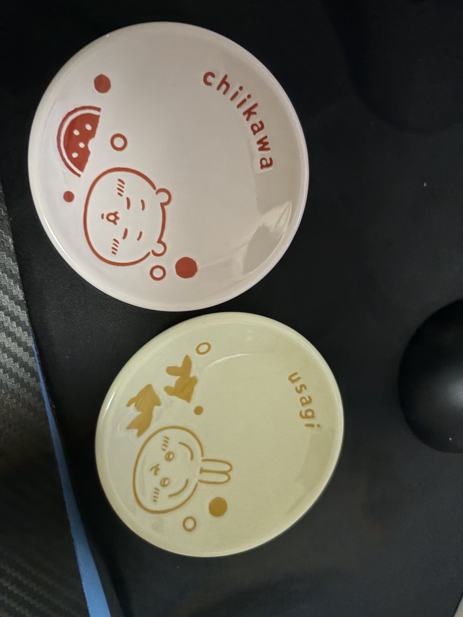 inonagidayo's tweet photo. 2度目の正直で
欲しかった豆皿しかもうさぎとちぃかわのやつ当たった✨✨✨

20分の1からの4分の1当てた🥹
コップも欲しいけどどうしよう、、、もう当たらなそうな気がする https://t.co/ldcMhKqwsx