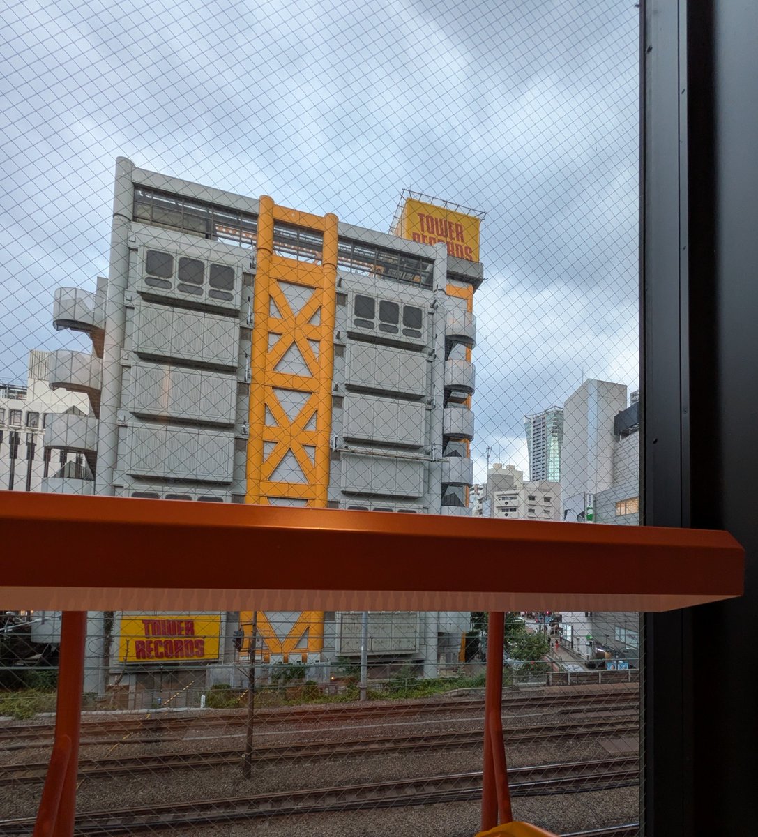 masa07200312's tweet photo. なんか空が🥺 https://t.co/hDoi9NshUh