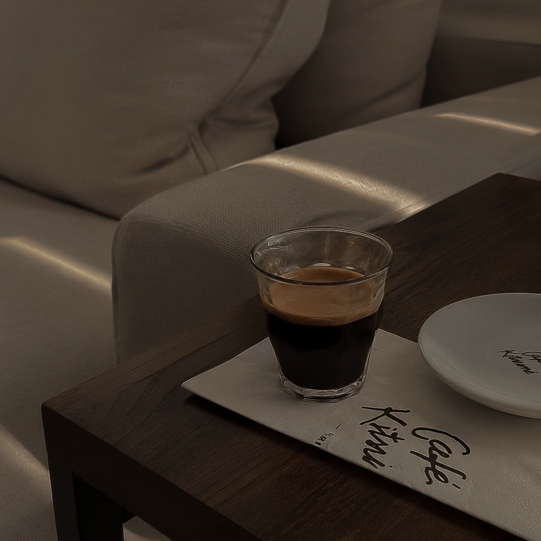 UnsenExistence's tweet photo. 26 July / Espresso, a wakeful moon, and a mind lost in thought https://t.co/5B9yhQn56a