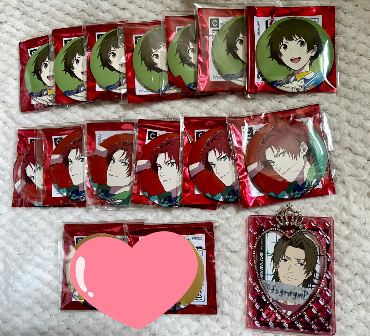fsgrmgmP1222's tweet photo. 【交換】SideM STAGE COSTUME MUSEUM 衣装展 缶バッジ グループC

《譲》タケル(+1) 道流 道夫 一希 
          クリス 涼 鋭心 

《求》雨彦 or 次郎

郵送での交換希望です
検索からでもお気軽にお声かけください https://t.co/oa2arUsBTK