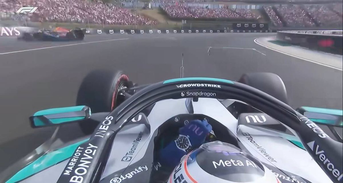 Holy_Molygr1's tweet photo. People who criticized GR last time for “not respecting the safety of other drivers” have suddenly changed their narrative again? It really just seems like you simply don’t like GR.

It’s pretty obvious that Ant lifted off the throttle too late, and he was so close to Vstp that you could see it with the naked eye. If Ant had spun, there was a real possibility that he could have hit Vstp.

GR, on the other hand, lifted around 100 meters earlier, and he was much farther away from the incident—so far that he couldn’t even see the crashed car.

Please stop pretending these are the same situation. They aren’t.