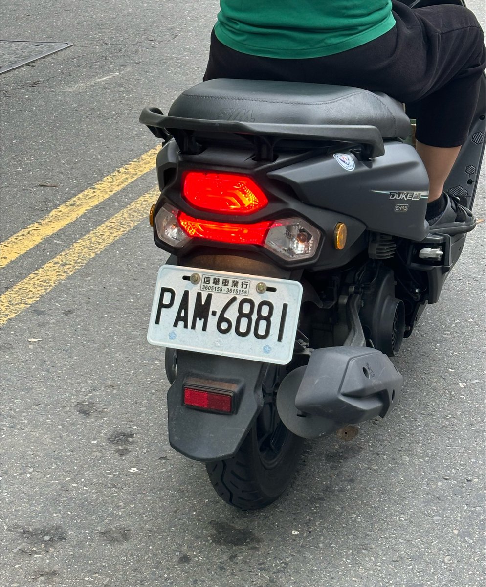 _ahscorpii's tweet photo. I'm so peymut!!😂 That they want to put my name on their plate#.🤣 https://t.co/njURPyF84W