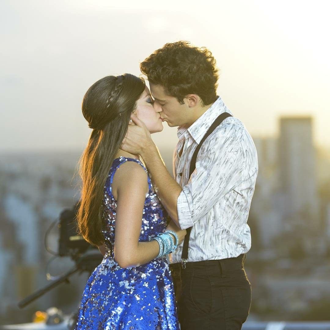 du7dis's tweet photo. CADÊ A CENA NO HELIPONTO QUE TANTO NOS PROMETERAM? 

#queremosfinallutteo https://t.co/LTMfeBlezQ
