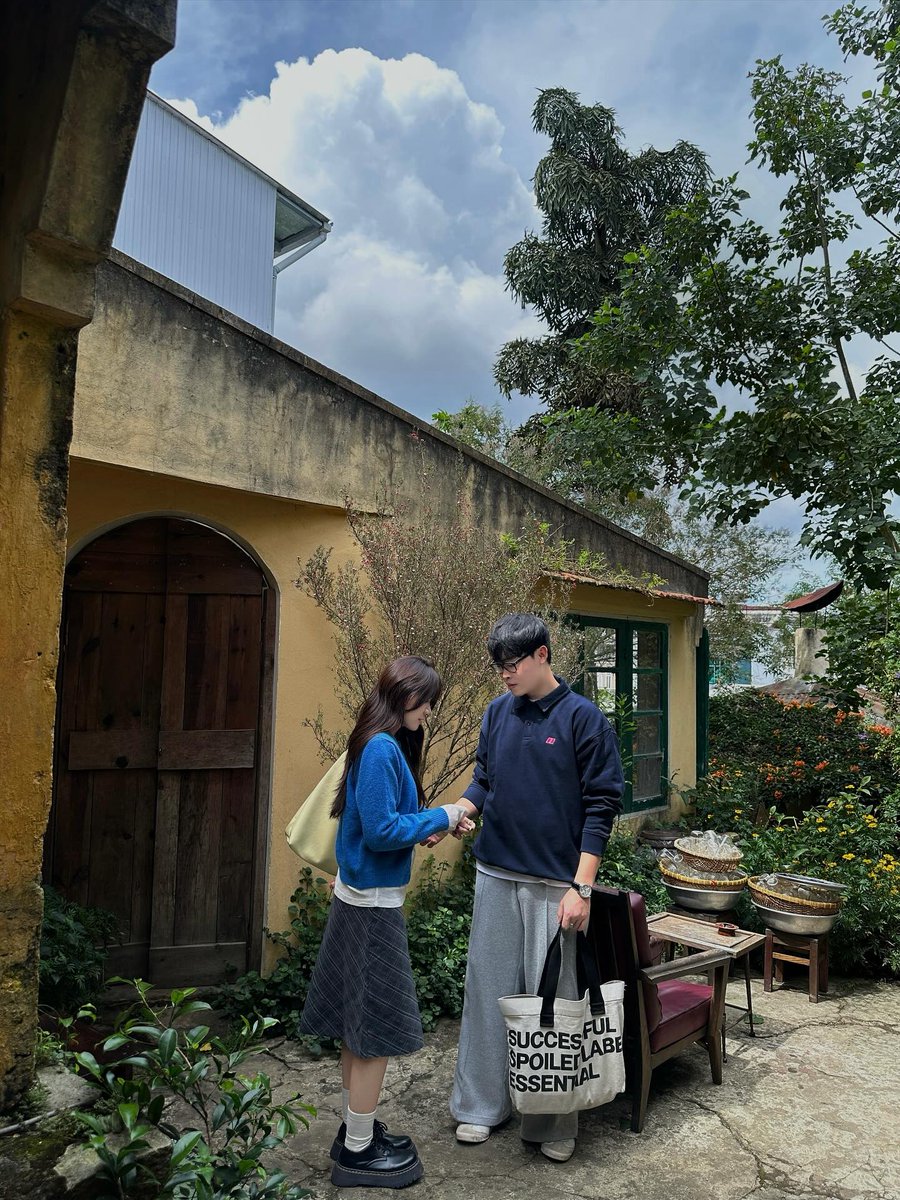 AmandaHolmap's tweet photo. Power up your day, anywhere 🔋
@vention__official @ventionvietnam 

_______________
#power #vention #powerbank #power #trending #niceday #blogger #mood #ventionvietnam https://t.co/3AeSfVkbMT