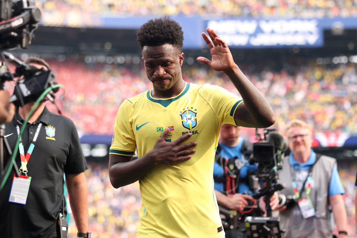 EduardoHagn's tweet photo. 🚨 @As_TomasRoncero:

“I believe Yan Diomandé’s arrival means Vinicius Jr. leaving Real Madrid.” 🇧🇷 https://t.co/s3f0UpFCOE
