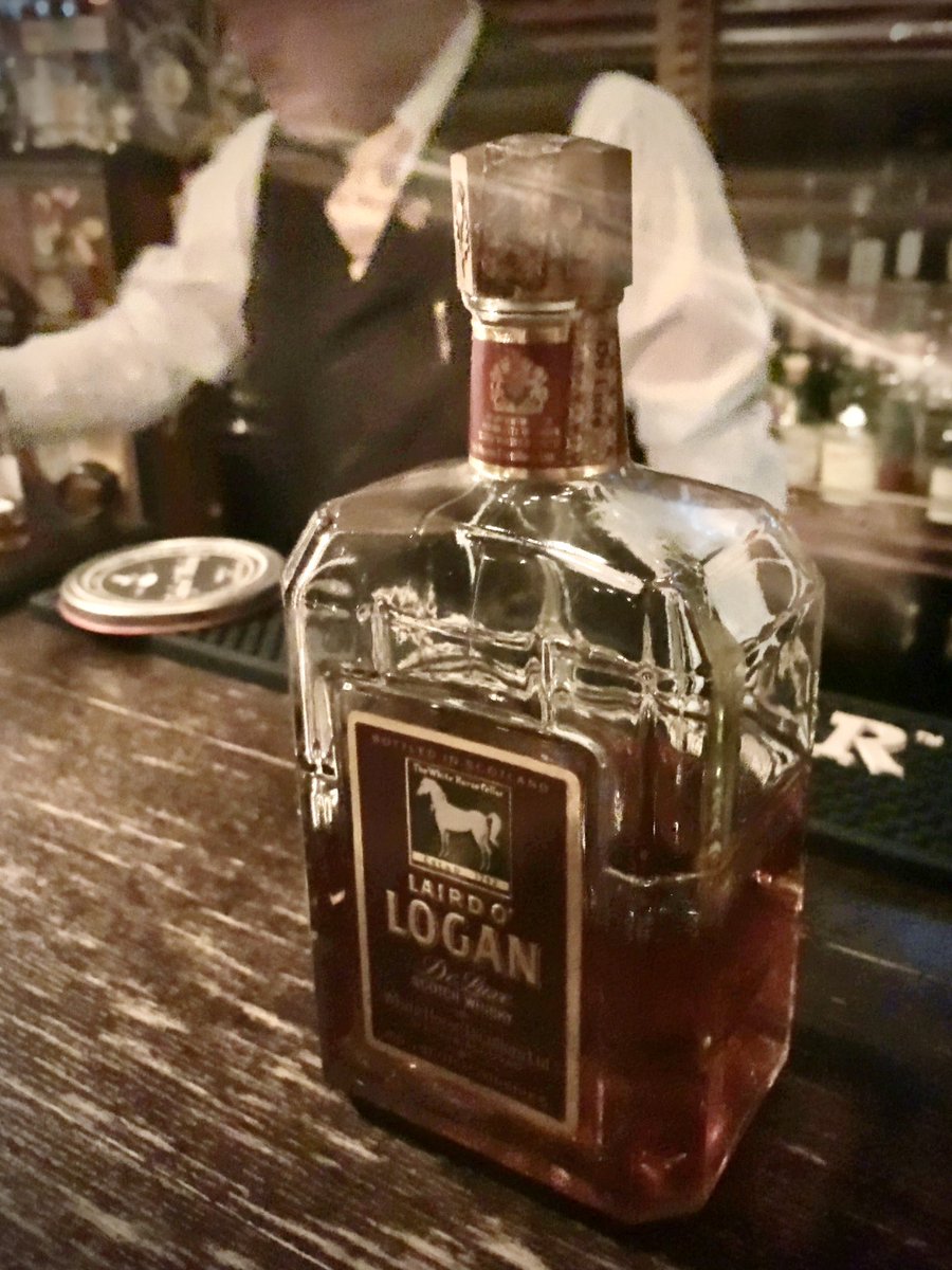 KimotoHide's tweet photo. Silence barの凄み

ローガン
ホワイトホース(1970年代特級、1960年オールドブレンド)
ロイヤルハウスボールド(現行品、オールドボトル) https://t.co/6o0dhrofk6