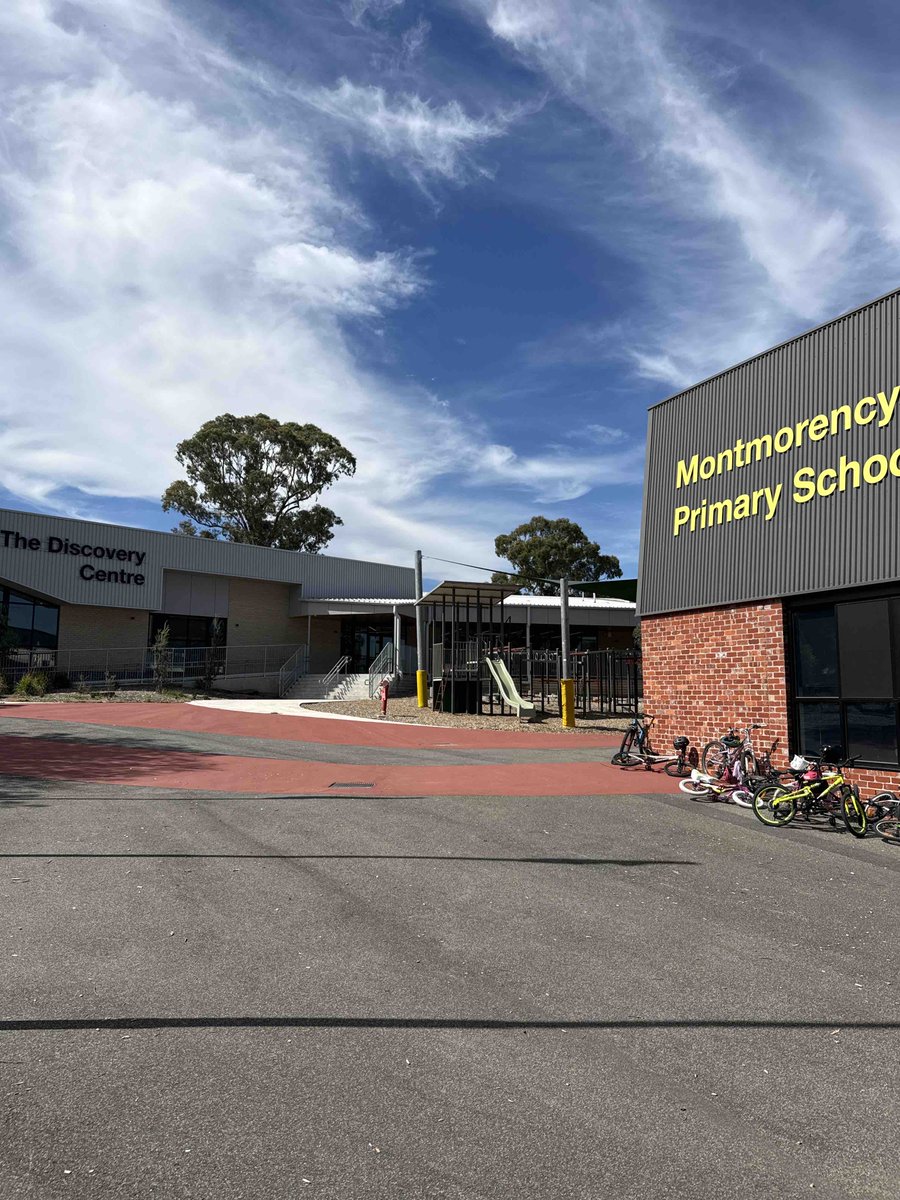 Solar_Link_Aust's tweet photo. Solar Link Australia
@Solar_Link_Aust
Solar Link - #CommercialSolar Division installed a 93.22Kw #SolarPower Installation at Montmorency Primary School. Annual Production - In excess of 122 Megawatts, CO2 emissions saving/year - 120 Tonnes. For a #SolarQuote call 1800155597. https://t.co/EmZT0fRaZj