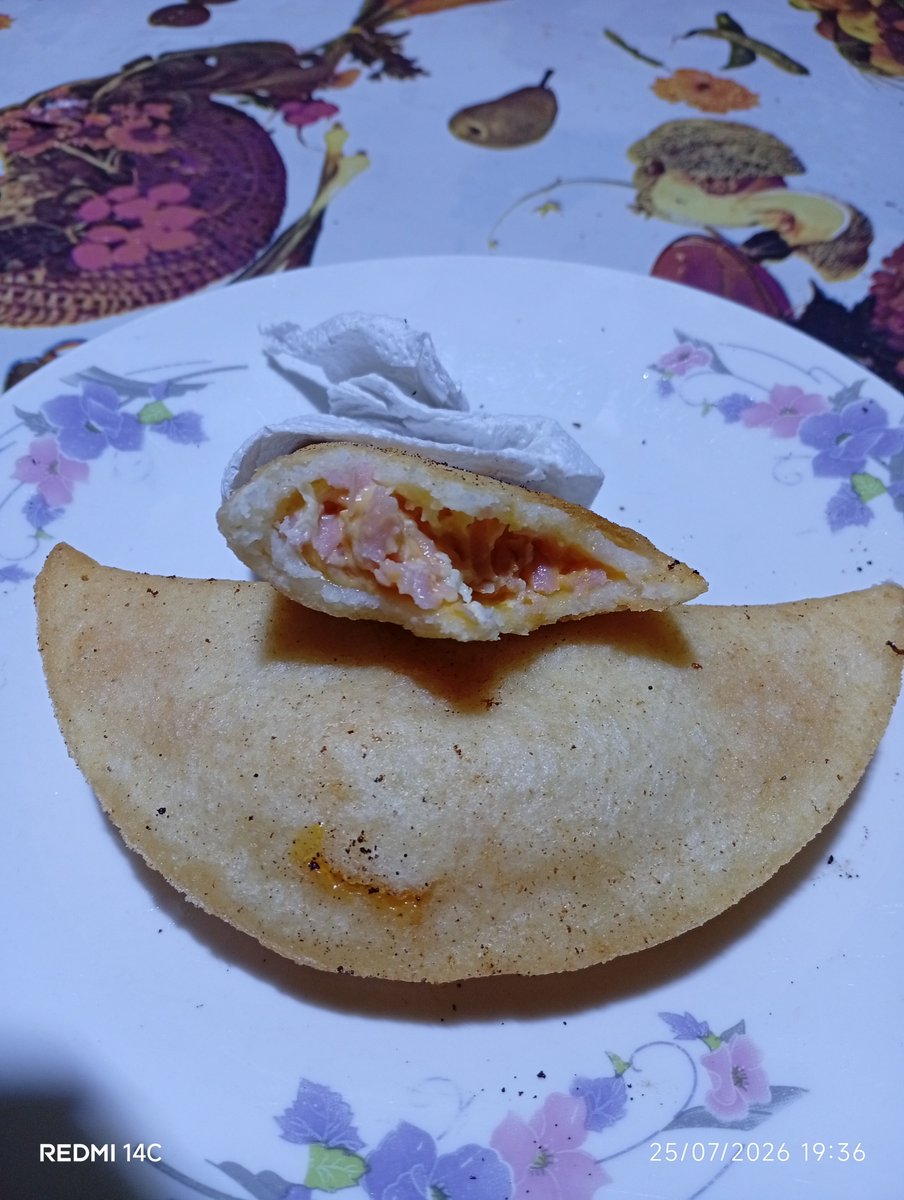 soyeliezer16's tweet photo. Unas Ricas Empanaditas para seguir aportando a la gordura 🤤😋🤤😋💪💪💪
#QueRico https://t.co/QUEBzB6KJP