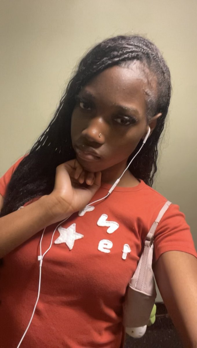 camtalked's tweet photo. i hope dat u find her https://t.co/puDoAaoMII