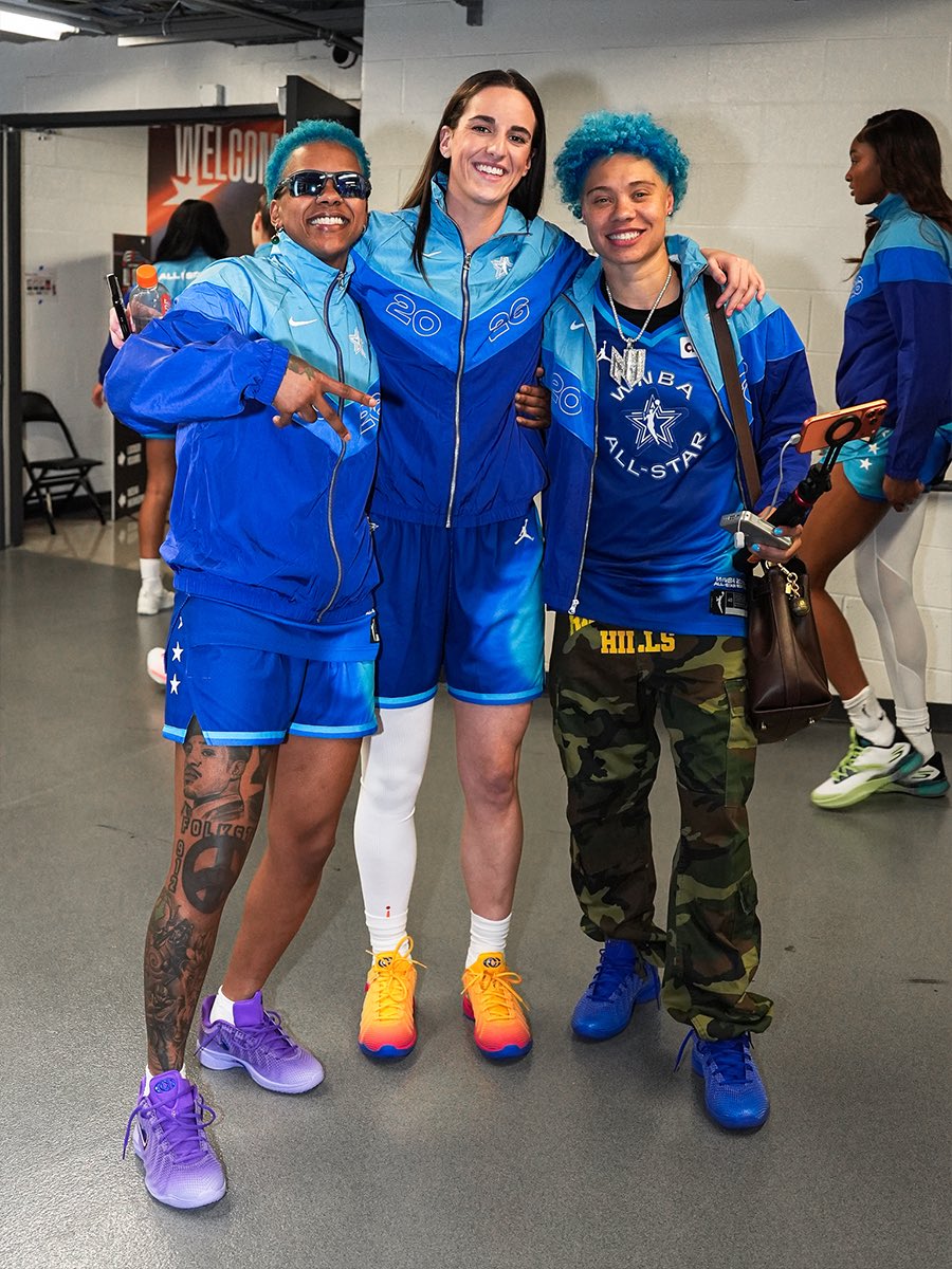 IndianaFever's tweet photo. peep the Caitlin 1’s 👟 https://t.co/96c5MuCfsM